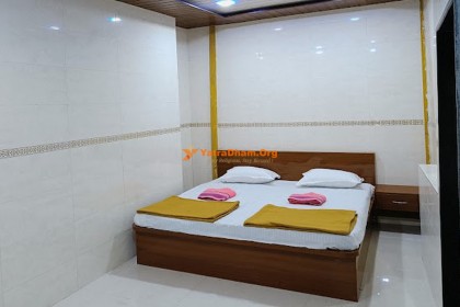 Gurukrupa Guest House - Saptashrungi 