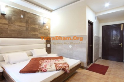 Jammu - YD Stay 8401 (Hotel Amrita)