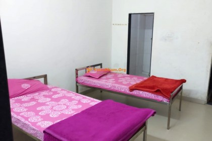 Ujjain (Jaisinghpura) - Shree Neminath Digambar Jain Atishay Kshetra Bhavan