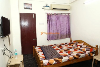 S.S.P Bhavan (Kanchi Sri Uttaradi Math) - Kanchipuram