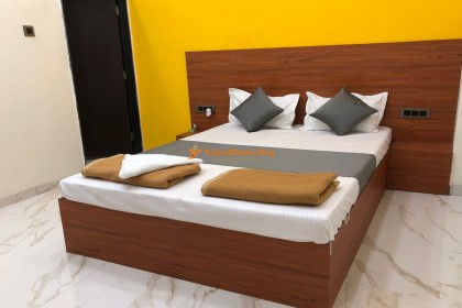 Galaxy Lodging - Khuldabad