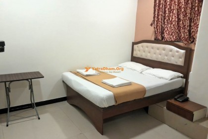 Suraksha Lodging and Boarding - Thane (West)