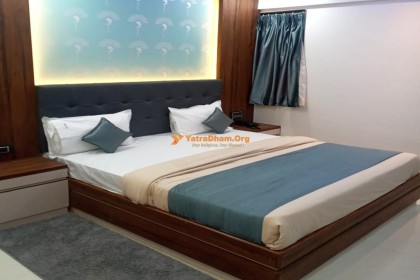 Hotel Ambience Inn - Alandi