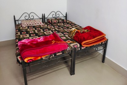Aninda Parshwanath Bhavan - Shikharji