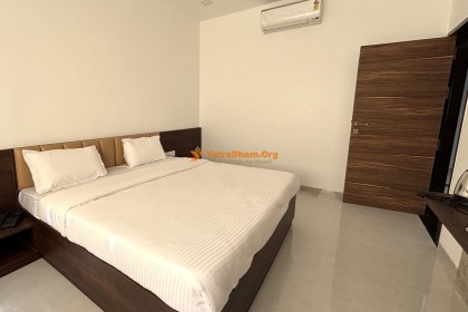 Laxminarayan Executive - Tuljapur