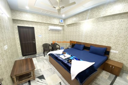 Shri Ram Krishna Mahal (Vrisha Inn) - Ayodhya