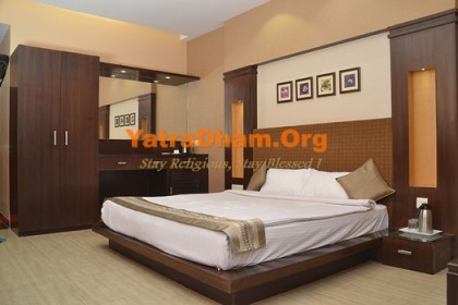Jhansi - YD Stay 14201 (Hotel Shrinath Palace)