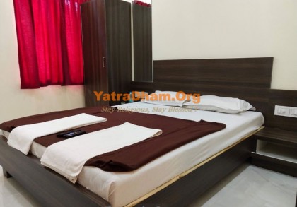 Mahabaleshwar - YD Stay 18103 (Hotel Suraj Plaza)