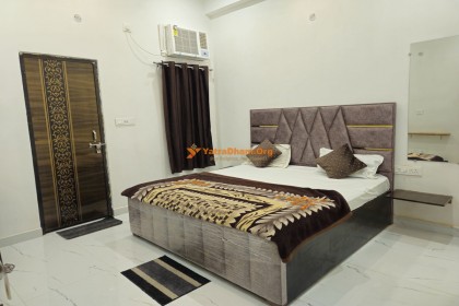 Shri Radhika Farm Stay - Vrindavan