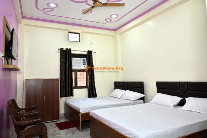 Bhola Sankara Vasavi Annapurna Satram Trust - Varanasi