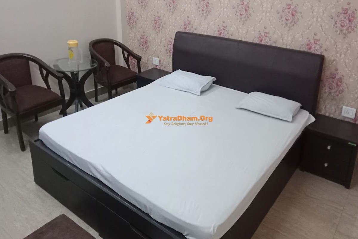 Tulsi Bhavan (Shri Ramcharit Manas Bhawan Trust) - Ayodhya