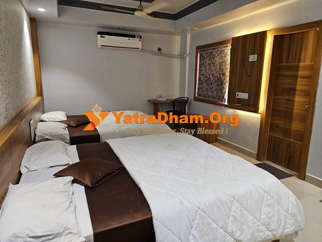 Somnath Hotel Sukhnath Room View 7