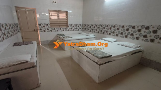 Dwarka Maharaja Agarasen Bhawan 5 Bed Non Ac Room View 