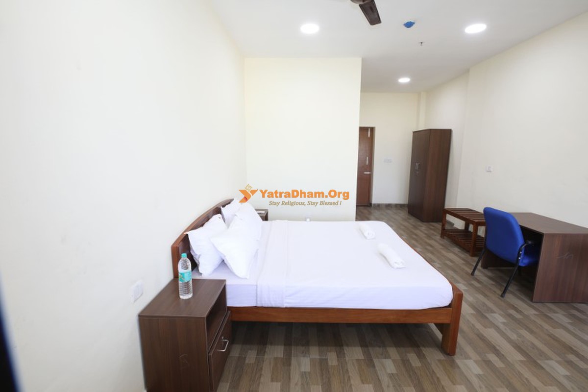 Hotel Aalayam Yatri Nivas - Kanchipuram