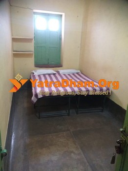 Varanasi Annapurna Telwala Dharamshala 2 Bed Non AC (Common Let Bath) Room View 