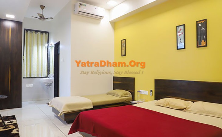 Bruhad Mumbai Gujarati Samaj 3 Bed AC Room View 1