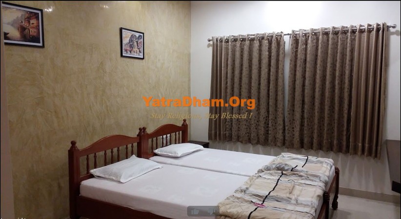 Ahmedabad Shree Swaminarayan Vishranti Bhavan Room View2