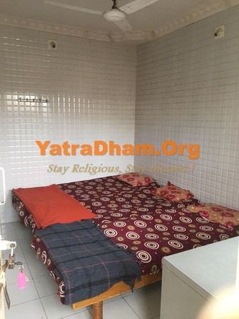 Shreeji Bhawan in Ahmedabad Room View5