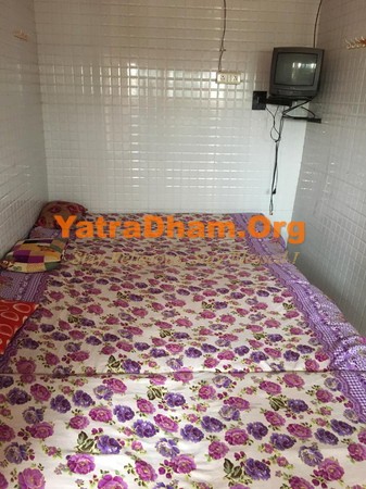 Shreeji Bhawan in Ahmedabad Room View4