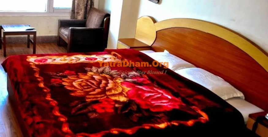 Shimla - YD Stay 12102 Hotel Amar Palace Room View8