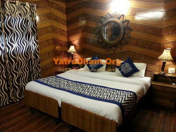 Nainital - YD Stay 17602 Hotel Ankur Plaza Deluxe Room View4