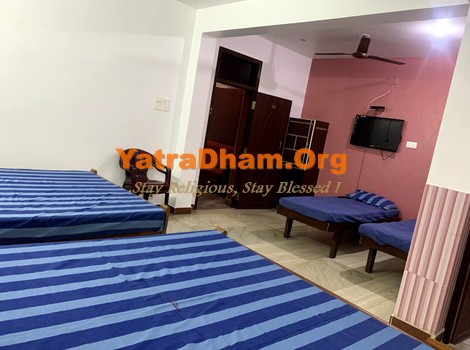 Palani - YD Stay 341001 (Arunaachalla Inn) 5 Bed Room View 1