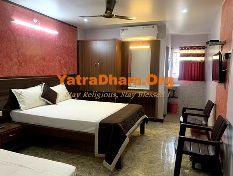 Palani - YD Stay 341001 (Arunaachalla Inn) 2 Bed AC Deluxe Room View 2