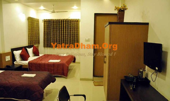 Parli - YD Stay 12402 (Hotel Arya Executive) 2 Bed Room View 2