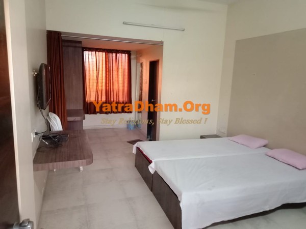 Aurangabad Chandrasagar Digambar Jain Dharamshala 2 Bed Ac Room