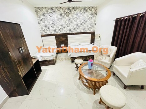 Ayodhya - YD Stay 27003 (Shri Ram Hotel) - View 7