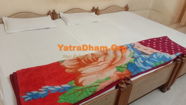 Varanasi - YD Stay 32001 (Hotel Bhagirath)  - Room View 4