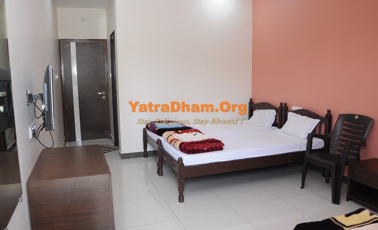 Bhuj Nilkanth Bhuvan Swaminarayan Mandir 2 Bed AC Room