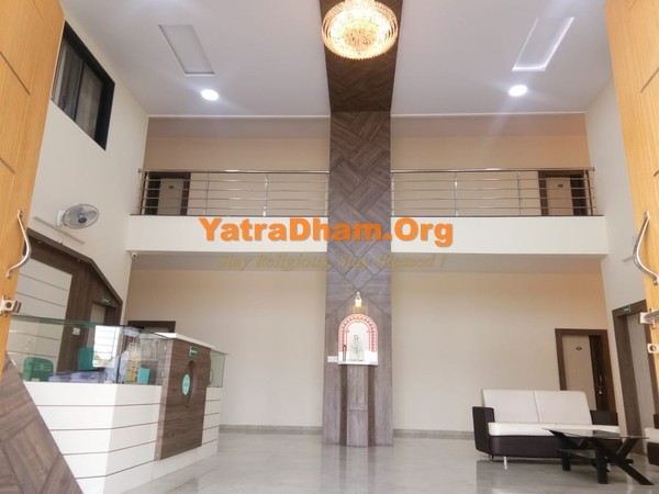 Shirdi - YD Stay 31 Buldana Urban Bhakta Nivas Waiting Area