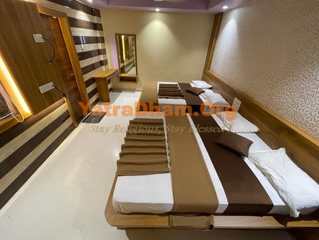 Somnath Hotel Sukhnath Room View 6