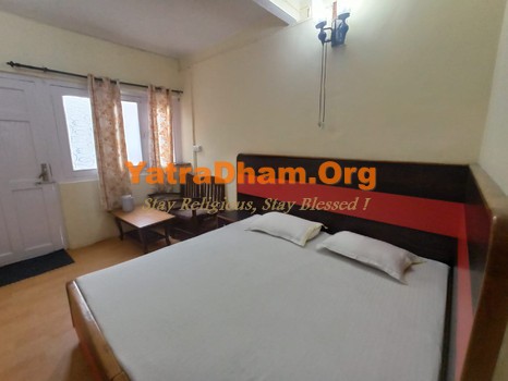 Shimla - (Hotel Classic) 2 Bed Non AC Room View 4