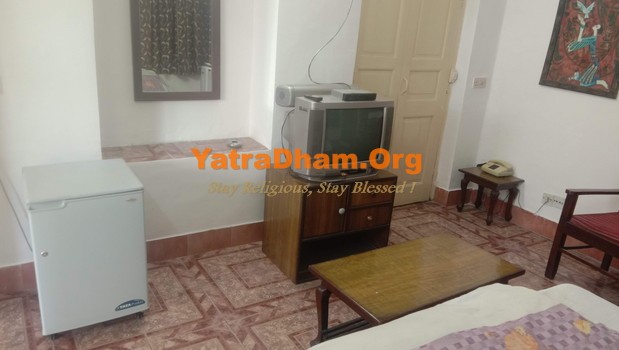 Dehradun_Laxmi Guest House_Deluxe Room_View3