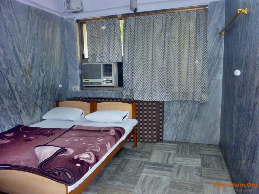 Delhi Swaminarayan Temple Dharamshala 2 Bed Ac. Room View-1