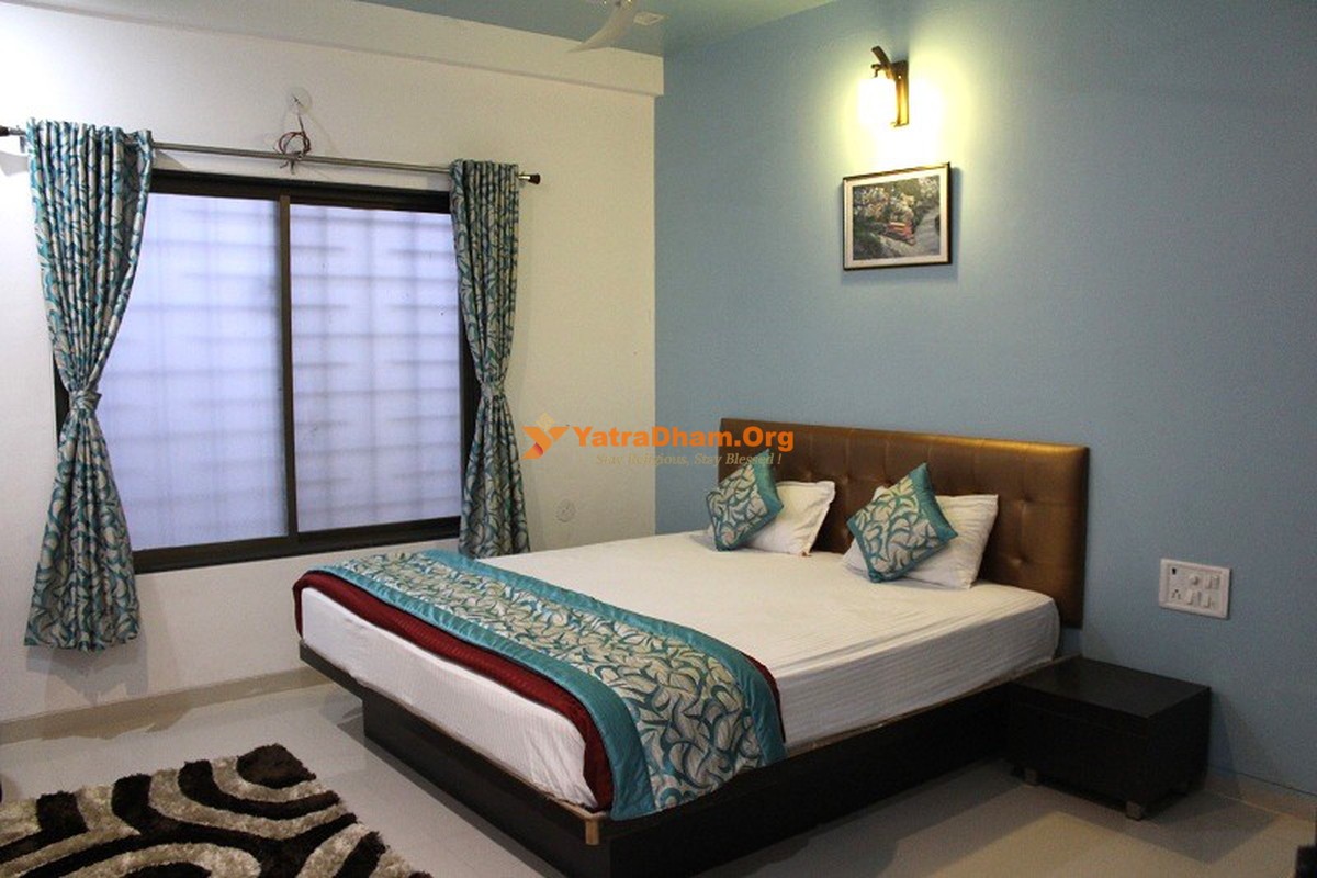 Hotel Girija - Lenyadri