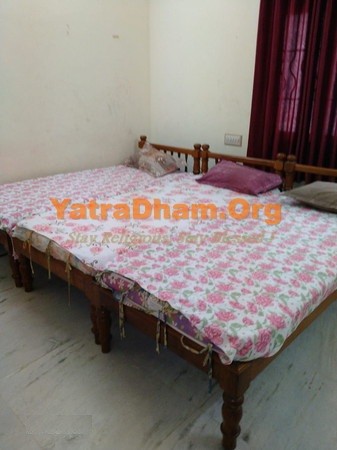 Pondicherry - Shree Digambar Jain Bhavan Room View2