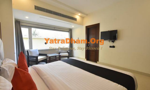 Dehradun - YD Stay 58003 (Hotel Doon's Pride) 2 Bed AC Room View 6