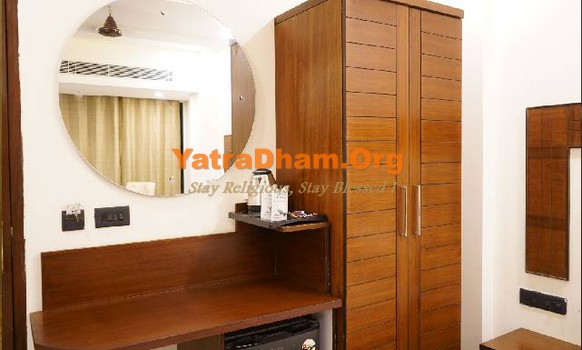 Dehradun - YD Stay 58003 (Hotel Doon's Pride) 2 Bed AC Room View 7