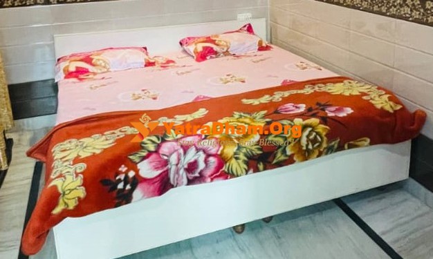 Amritsar Sindhi Niwas 2 Bed AC Room View