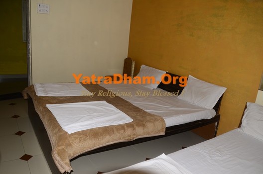 Somnath_Shree Balaji Guest House_3 bed non ac room
