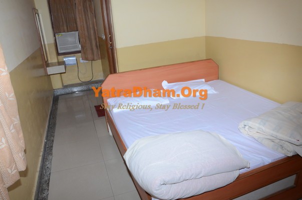 Panchayati_Dharamshala_Double Bed_A/c. Room_View1