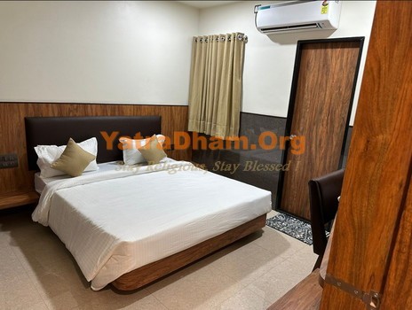 Dwarka Hotel Swagat Room View 