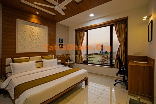 Dwarka Hotel The Manek Mansingh Inn Room View 3