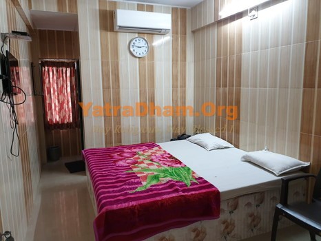Dwarka Hotel Shivam Room View 1