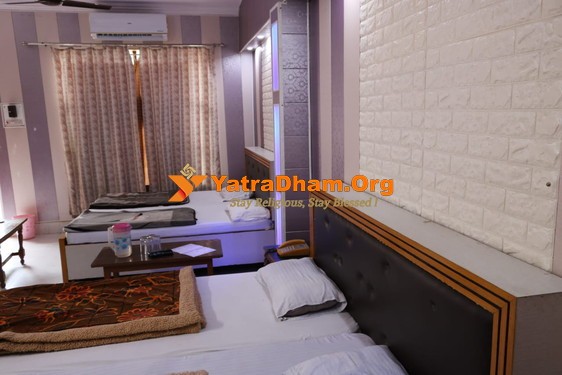 Rudraprayag Hotel Suri 2 Bed Room