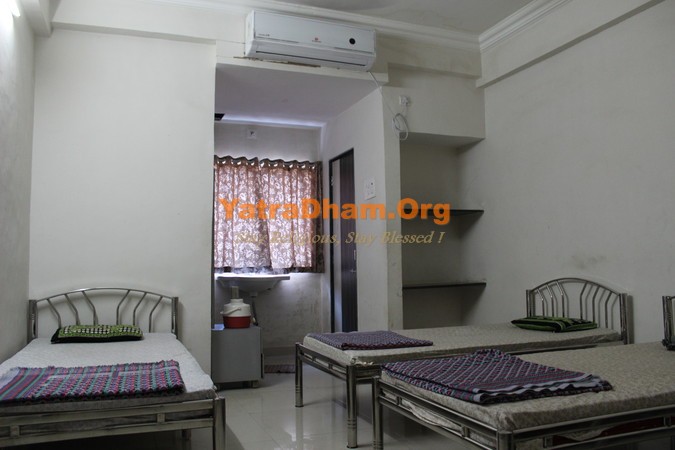 Saputara - Gajabhishek Jain Tirth Dormitory Room View2