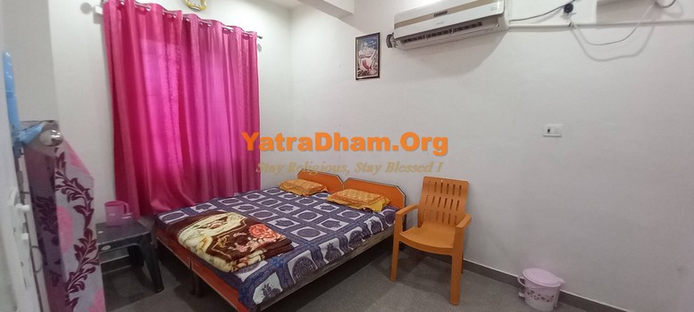 Govardhan Shri Gajendra Mukhi Ashram 2 Bed AC Room View 1